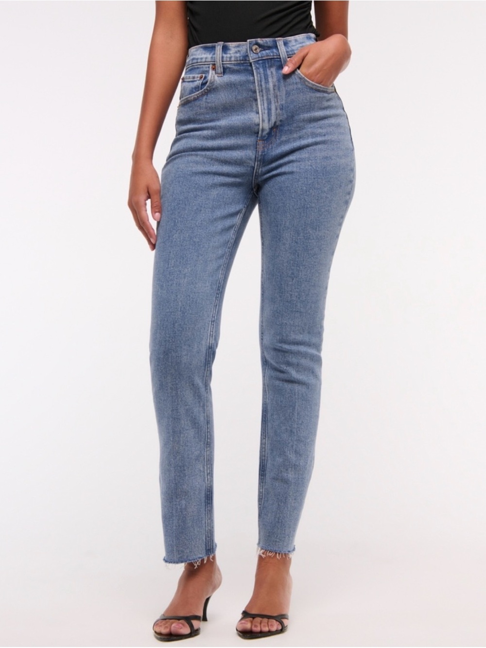 Abercrombie curve love ultra high rise ankle straight Jean